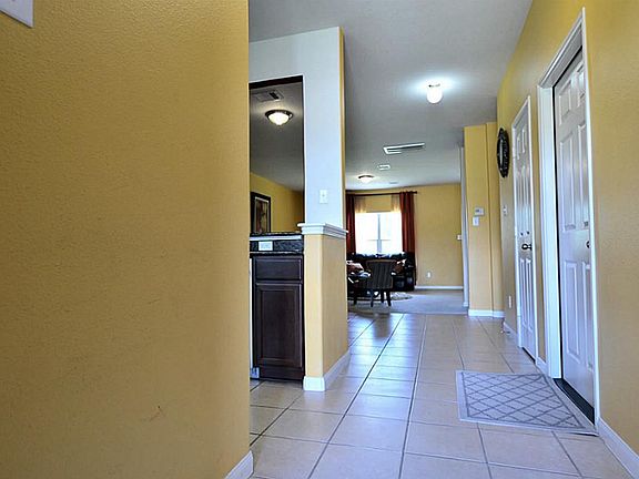 2nd image of 4827 Tulip Trail Ln