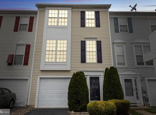 27 Lisa Dr, Newark, DE 19702