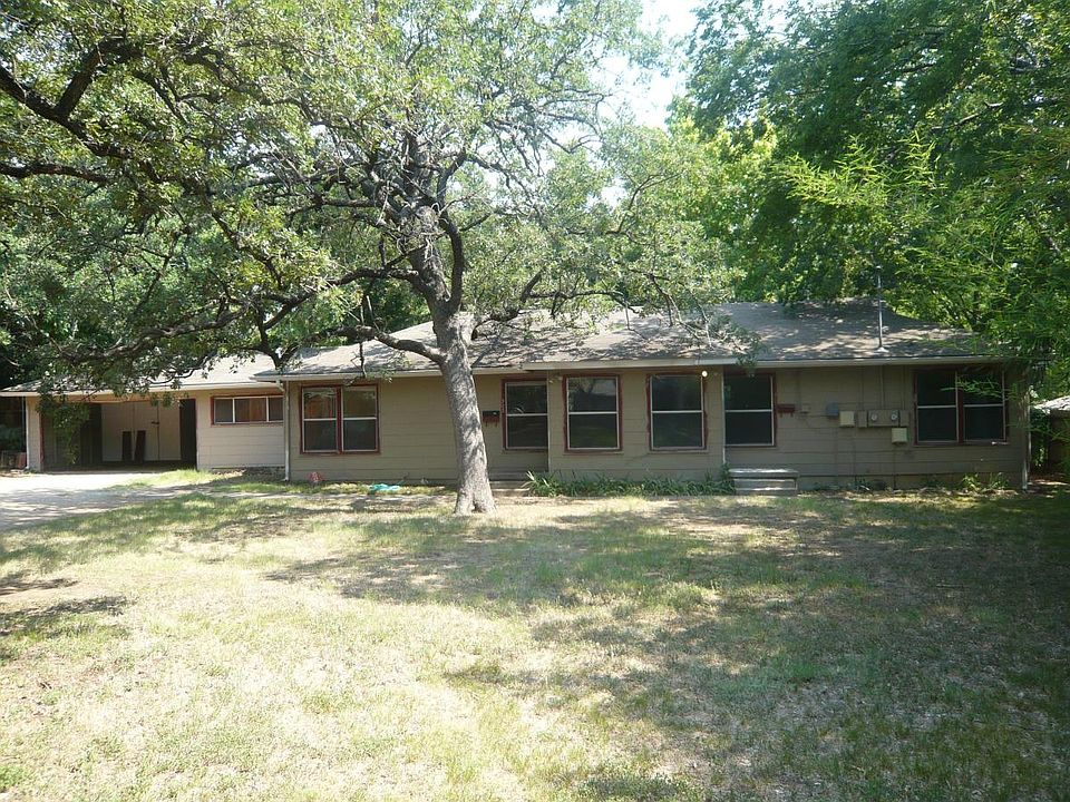505 Roberts - exterior