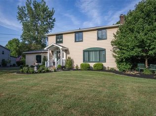 41 Crimson Ln, Elma, NY 14059