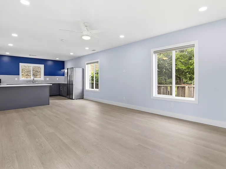 1802 Ponca Ct — Photo 2
