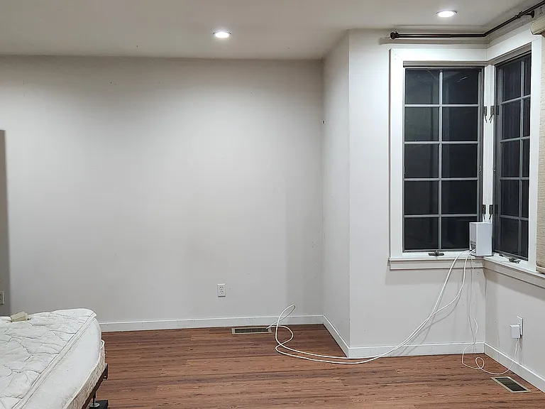 959 S Braddock Ave — Photo 20