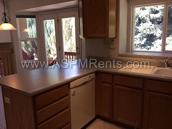 4th image of 3416 S Creek Ln