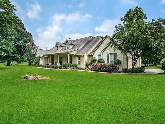 3rd image of 615 County Road 661