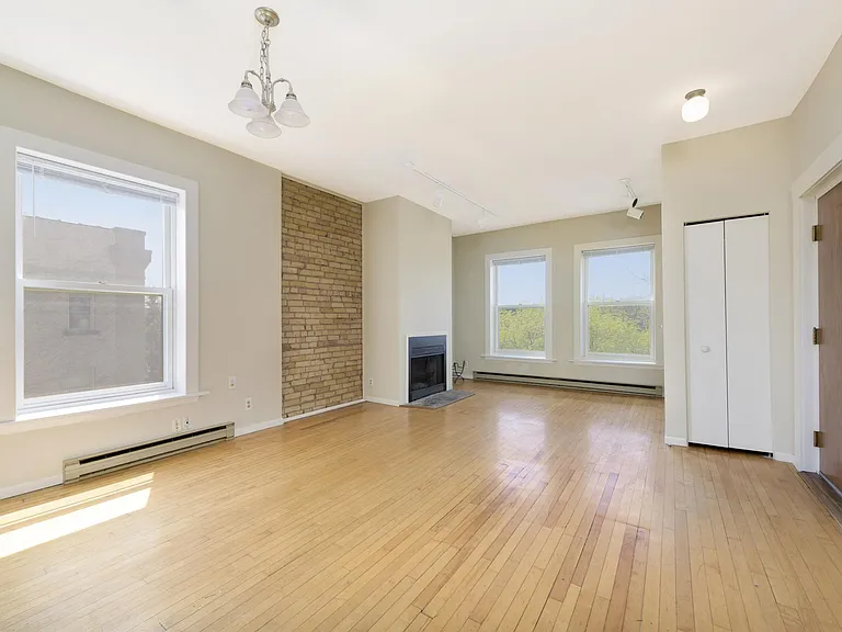 2421 Emerson Ave S #107 — Photo 6