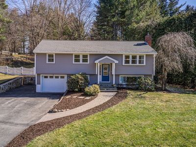 8 Rockpoint Rd, Southborough, MA, 01772
