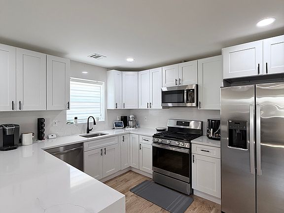 5th image of 71 Spring St #2