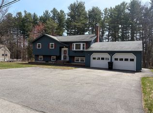 8 Barry Dr, North Chelmsford, MA 01863