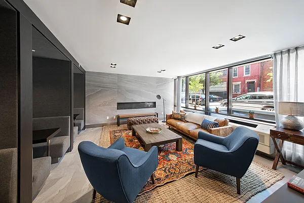 Rented by Monarch Realty Group | media 6