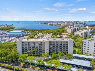 1316 Pasadena Ave S APT 408, South Pasadena, FL 33707