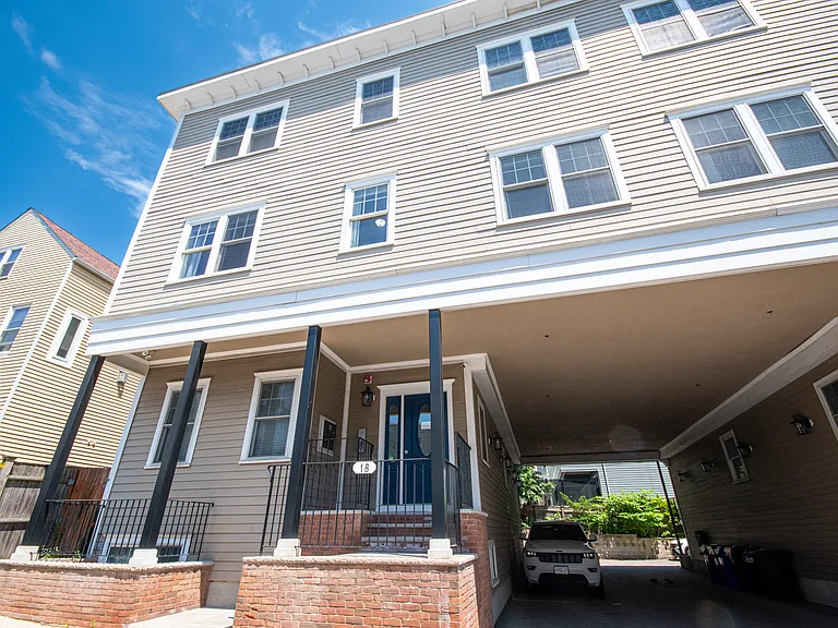 18-20 Knowlton St #3 — Photo 13