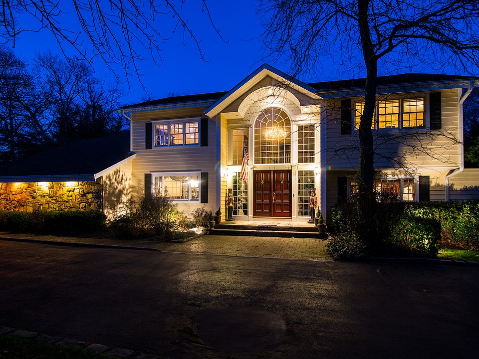 43 Sherwood Gate, Oyster Bay, NY 11771 Zillow