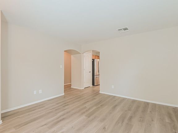5th image of 660 W Cholla Crest Dr