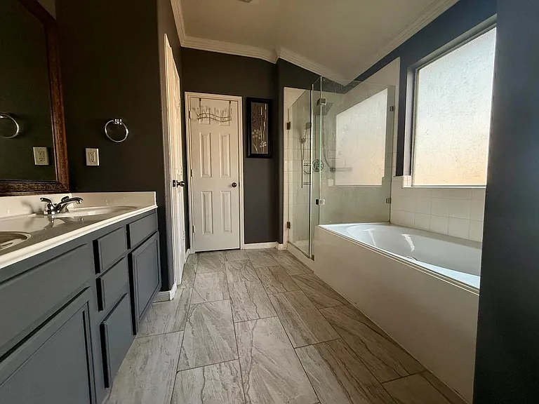 1247 Lavender Shade Ct — Photo 45