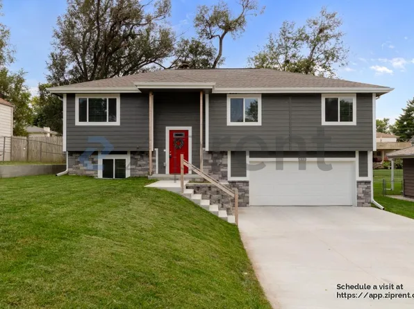 5323 P St, Omaha, NE 68117