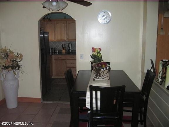 3rd image of 7932 Praver Dr W