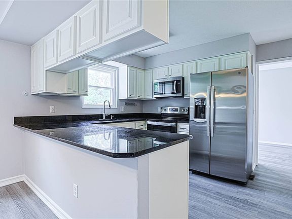 2nd image of 695 Tealwood Dr
