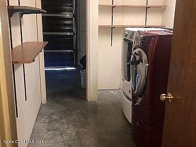 5th image of 2699 Grove St