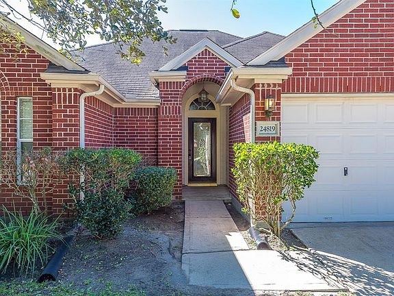 2nd image of 24819 Trailstone Ct