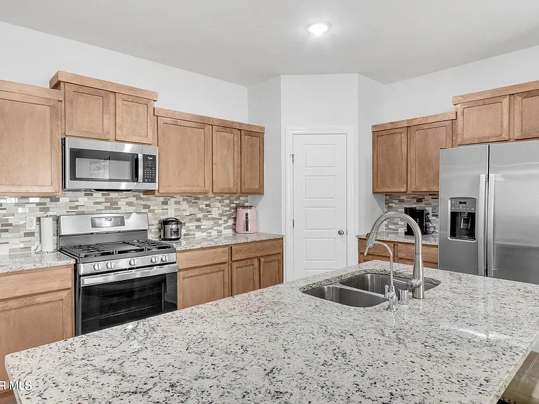 14509 Johnny Mata Dr — Photo 32
