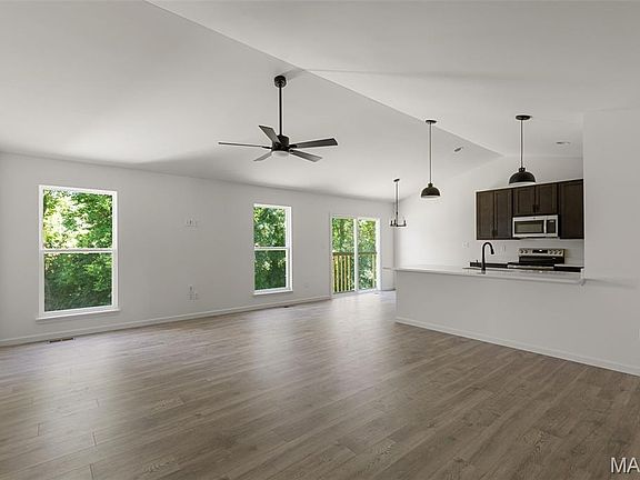 7th image of this home