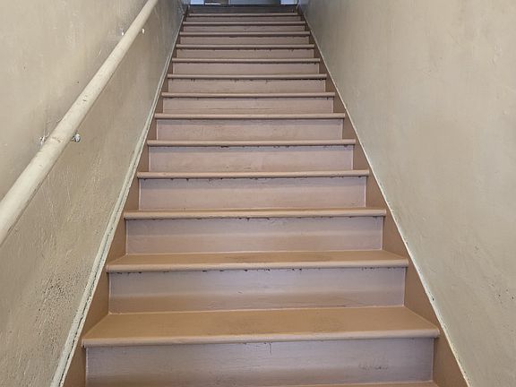 4th image of 813 Orange Ave #813