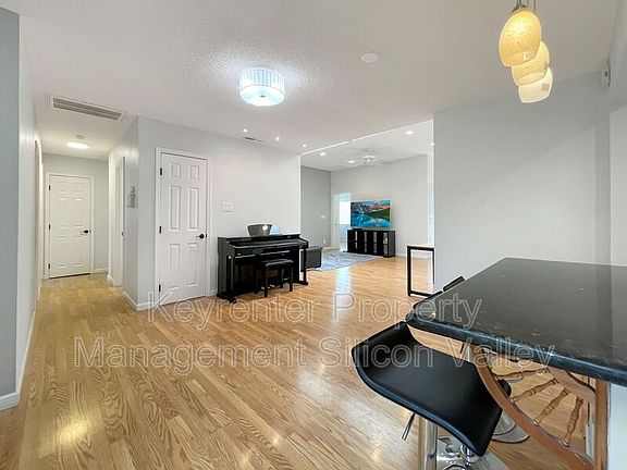 5th image of 4439 Strawberry Park Dr
