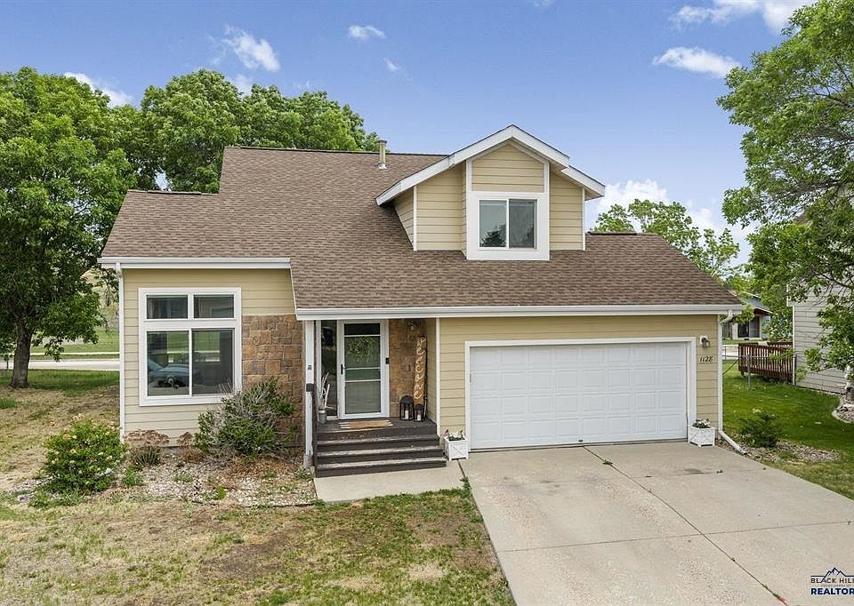 1st image of 1128 Clover Ridge Dr