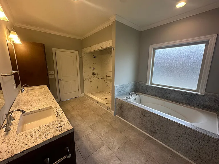 514 Sapphire Dr — Photo 17