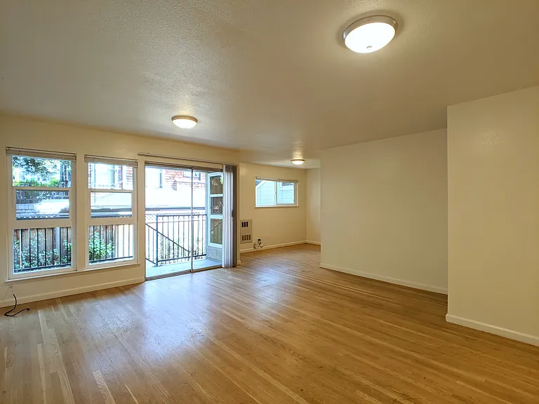 Vanguard Apartments — Photo 8