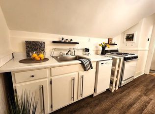 26 Saxton St, Dorchester, MA 02125