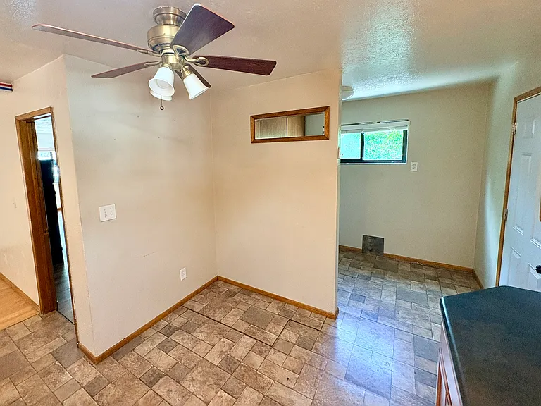 2804 N Jamison Blvd — Photo 18