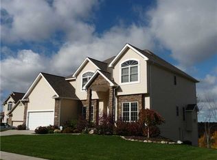 1018 Copper Dr, Erie, PA 16509