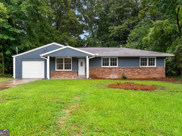 5270 Longmeadow Ln, Atlanta, GA 30349