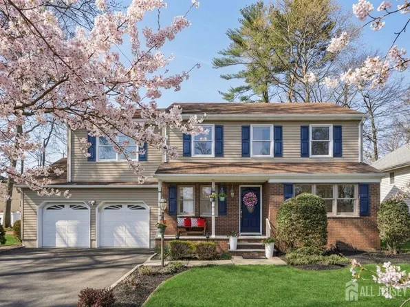 53 Salem St, Edison, NJ 08820