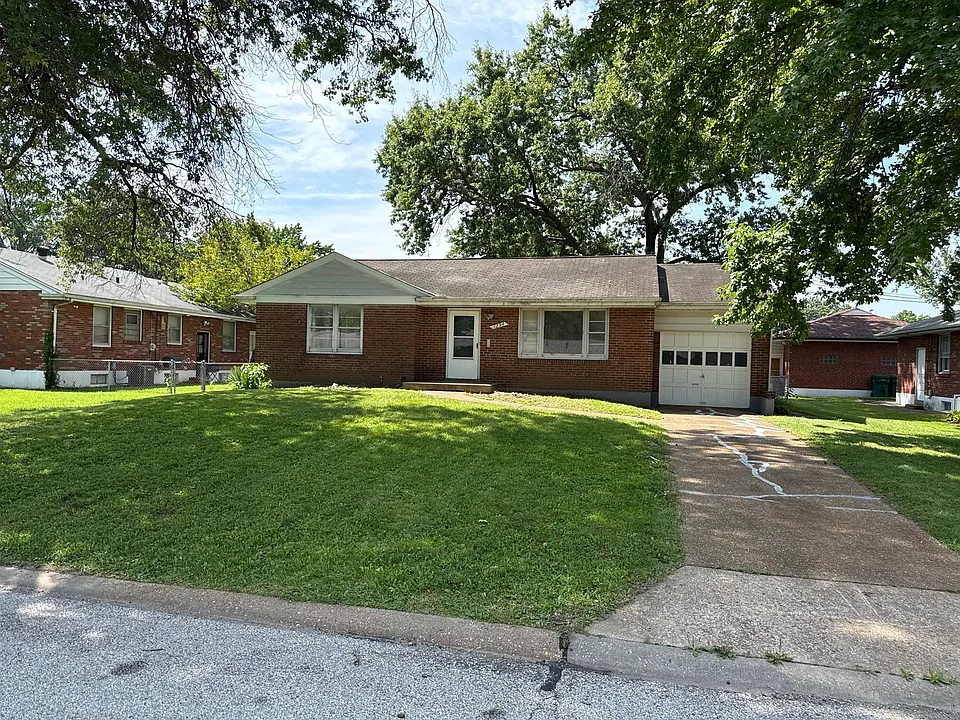 1254 Waldorf Dr