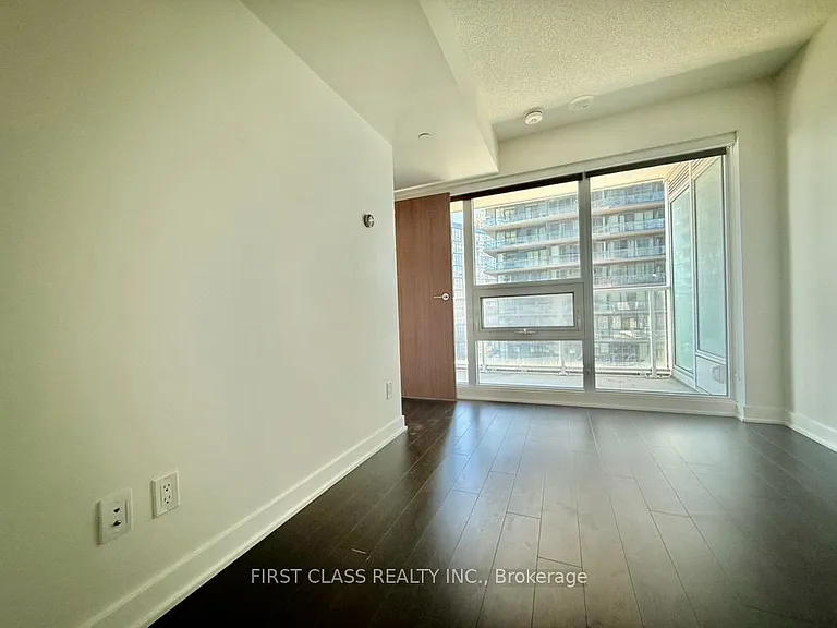 19 Bathurst St #902 — Photo 18