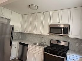58-50 192nd St, Fresh Meadows, NY