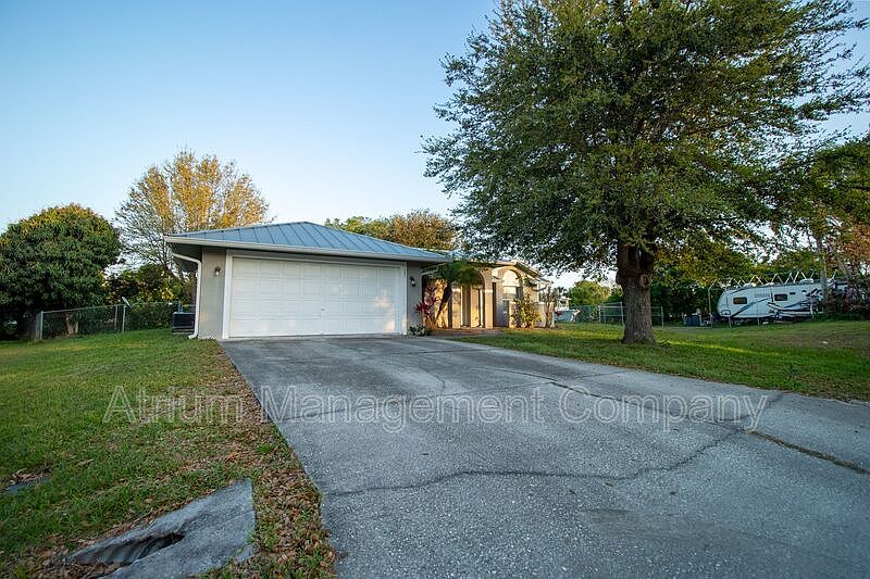 1st image of 1631 Jinn Ct SE