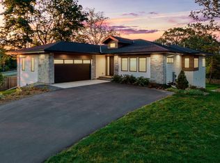 10821 Blossom Rd, Eden Prairie, MN 55347