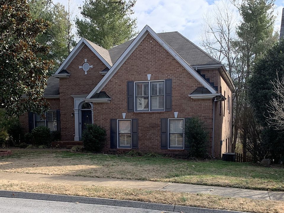 1st image of 1204 Buckingham Cir