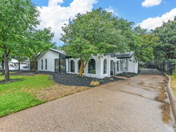 6136 Walraven Cir, Fort Worth, TX 76133