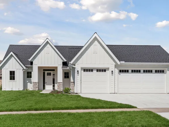 11301 Latrobe Ln N, Lake Elmo, MN 55042