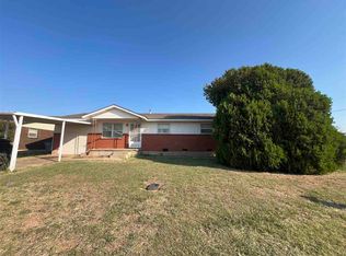 4230 SE Elmhurst Ln, Lawton, OK 73501