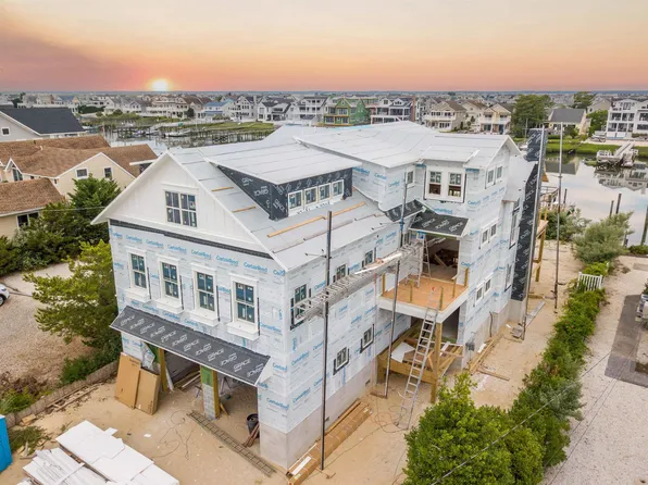 4388 Ocean Dr, Avalon, NJ 08202