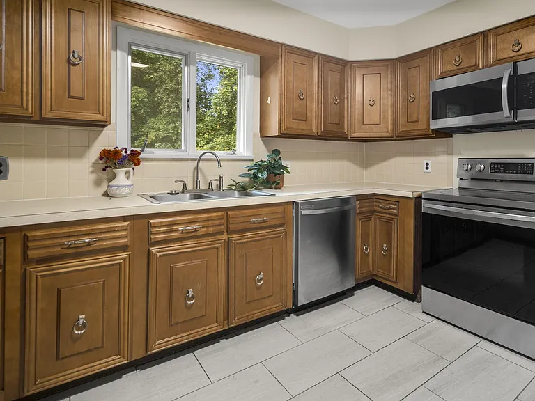 704 Triphammer Rd — Photo 9