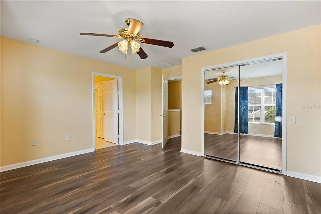 3 bed, 3.5 bath, 1822 sqft, $2,500 — Photo 4