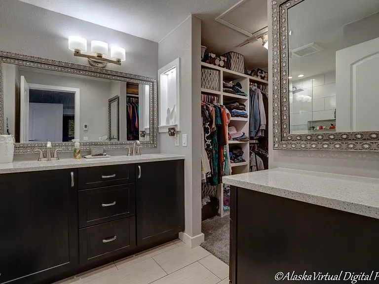 9451 Strathmore Dr — Photo 4