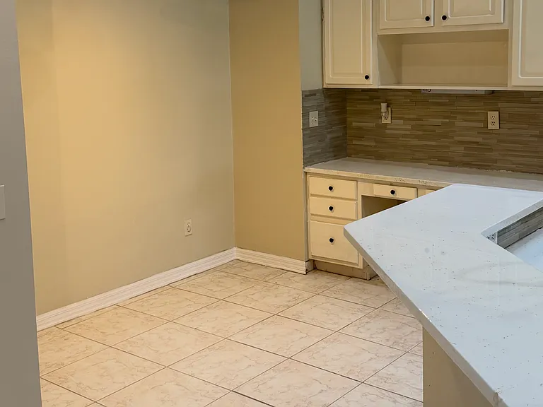 3733 Weetamoo Cir — Photo 22