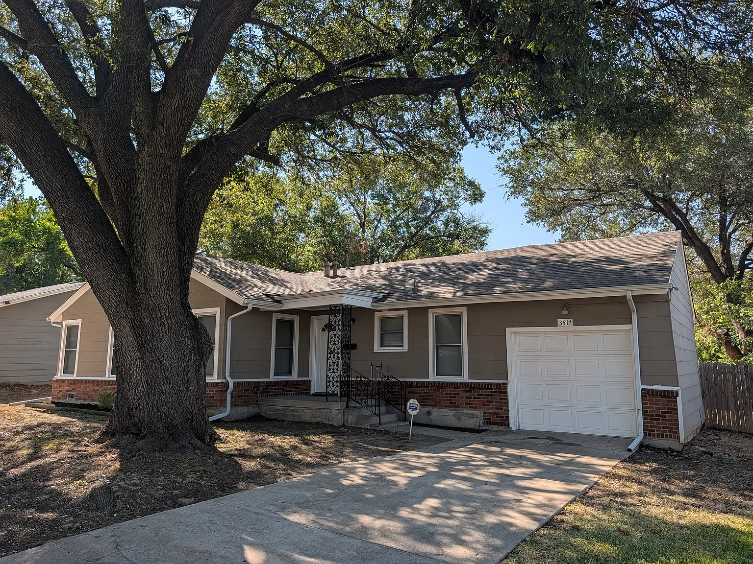 3517 Binyon Ave. Fort Worth, TX 76133 — Photo 1